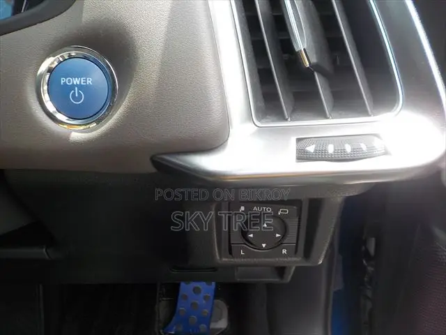 Toyota Crown 2021 Blue