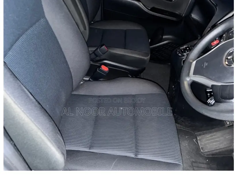 Toyota Noah 2021 Pearl