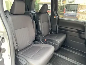 Toyota Noah 2022 Pearl
