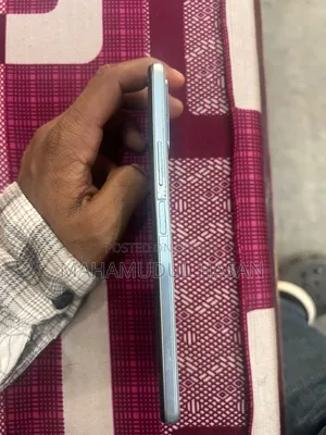 Vivo Y21 64 GB Silver