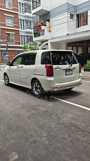 Toyota Raum 2004 Pearl
