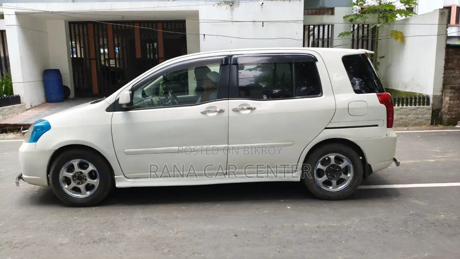 Toyota Raum 2004 Pearl