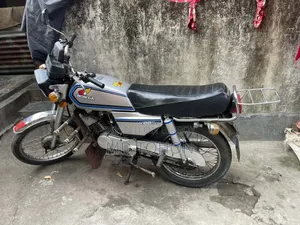 Honda 1990 Silver