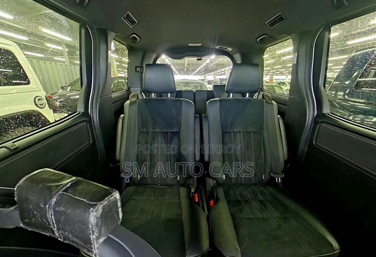 Toyota Esquire 2021 Pearl