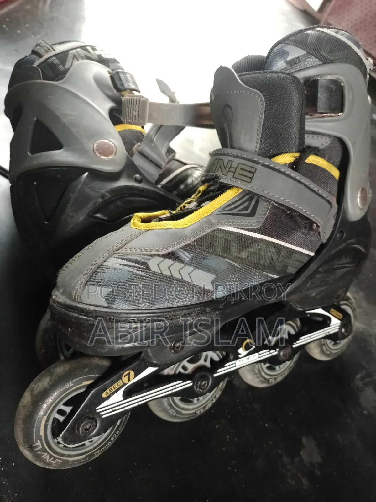 Skating Shoes for Sale