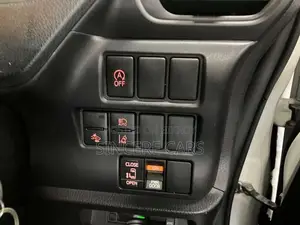 Toyota Noah 2021 Pearl