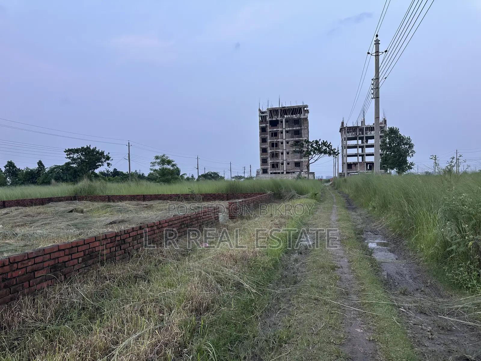 ব্লক-পি, (৩+৩)=৬ কাঠা, স্পোর্টস কমপ্লেক্সের কাছে, বসুন্ধরা আ/এ