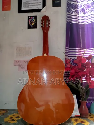 Deviser L-310-Yn Classical Guitar