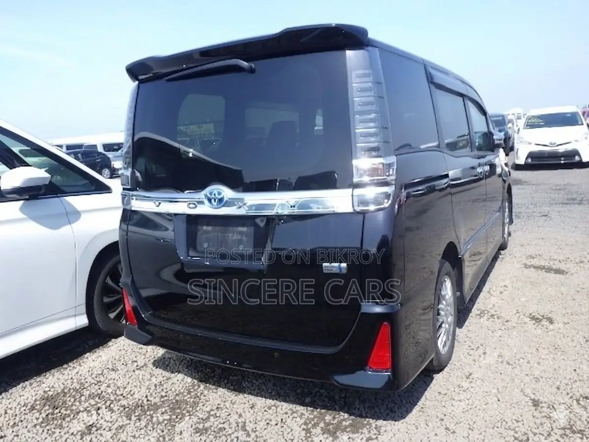 Toyota Voxy 2021 Black