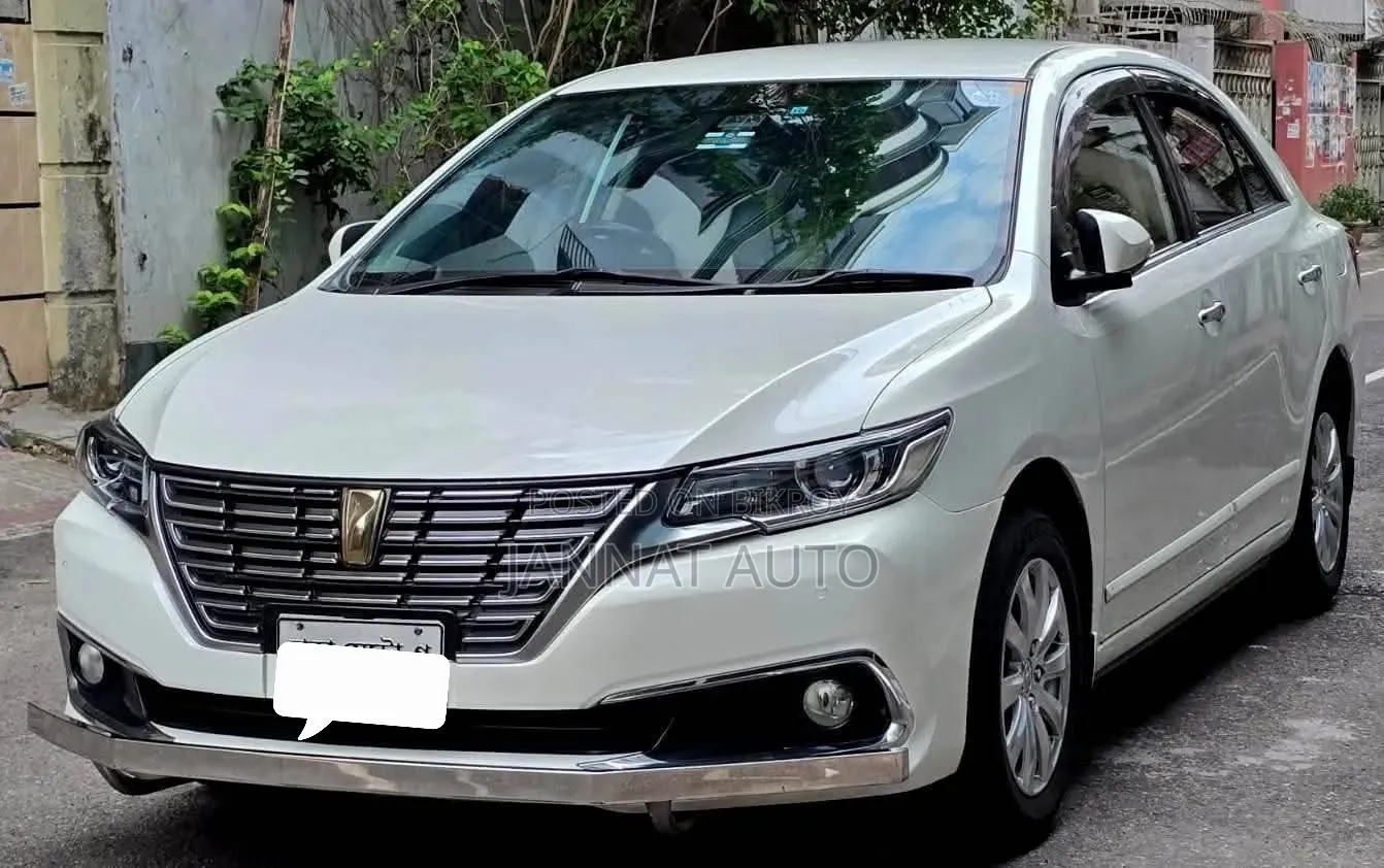 Toyota Premio 2016 Off white