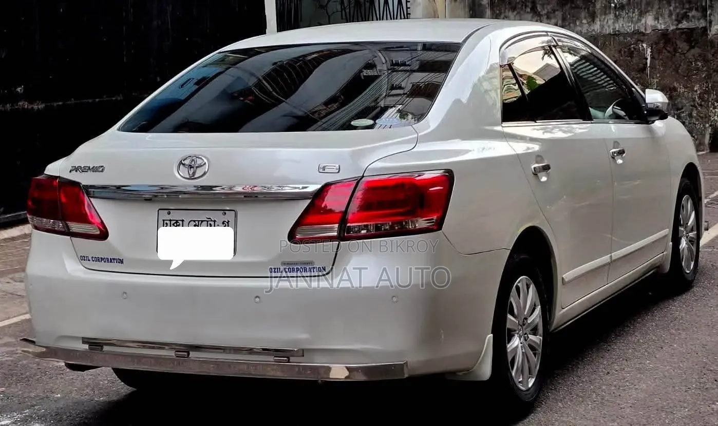 Toyota Premio 2016 Off white