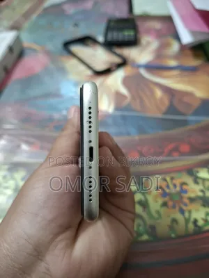 Apple iPhone 11 64 GB White