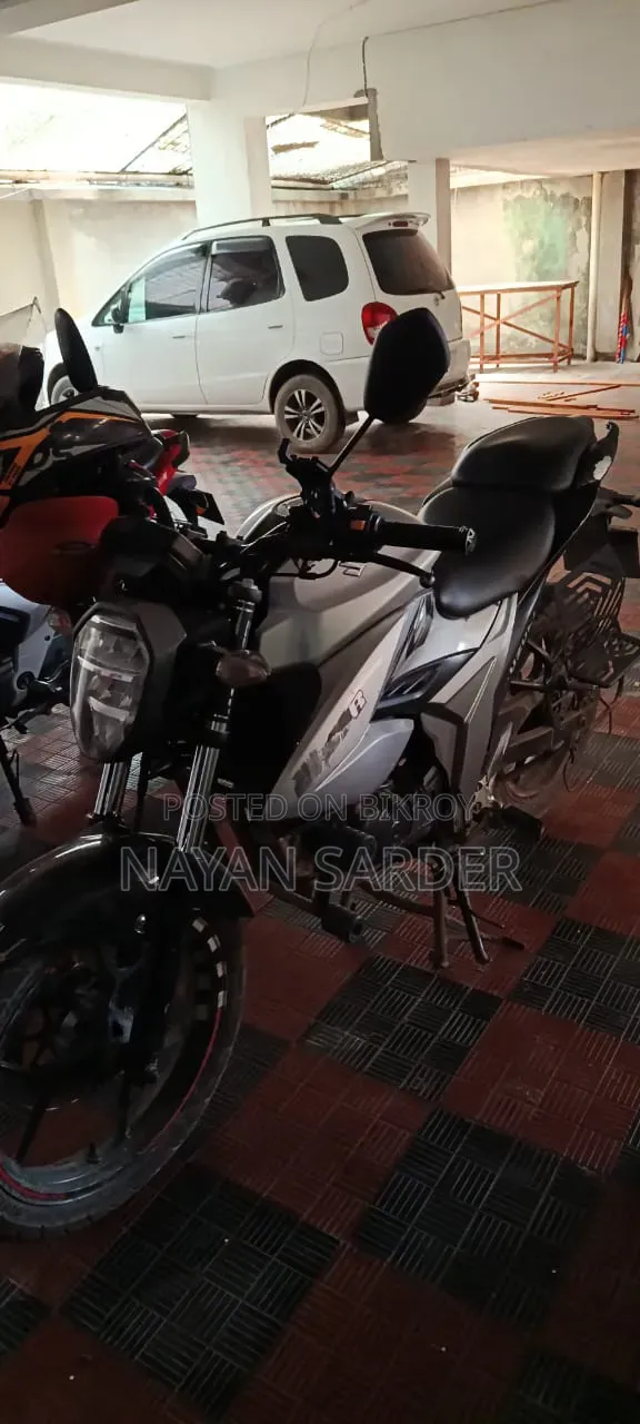 Suzuki Gixxer Monotone 2020 Gray