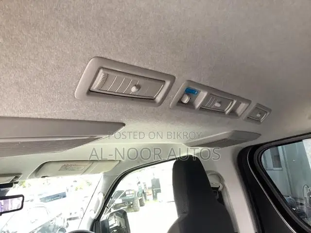 Toyota HiAce 2022 Black