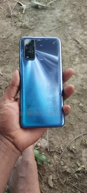 Vivo Y50 128 GB Blue