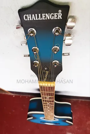 Challenger Apollo 39 SPL Acoustic Guitar + 1 Set Guitar Strings