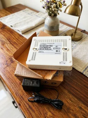 Huawei Xpon Fiver Onu For Router(Original Charger সহ)