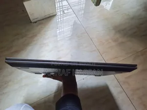 ল্যাপটপ ৮জিবি ইন্টেল কোর আই৫ এসএসডি ৫১২জিবি