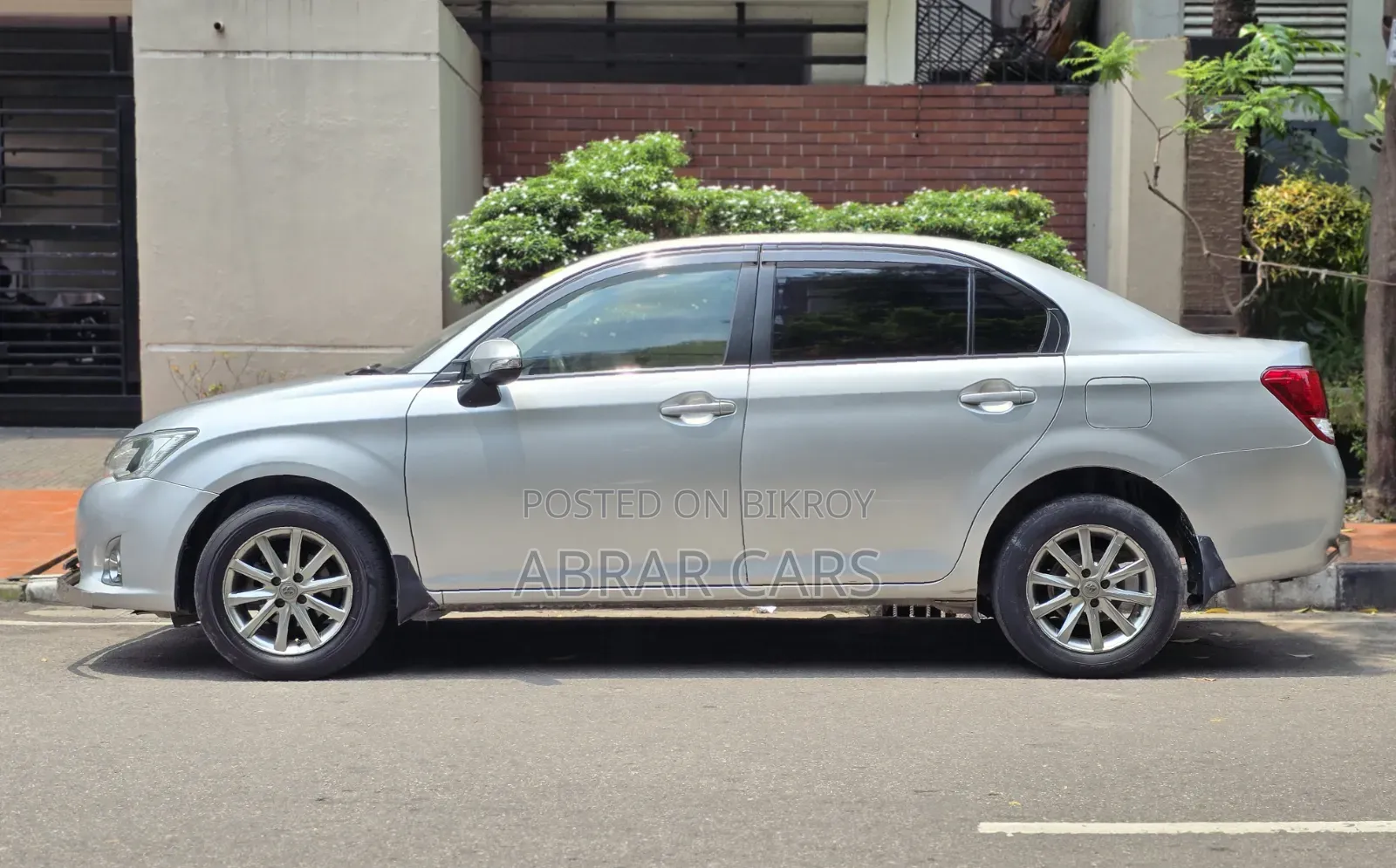 Toyota Axio 2016 Silver