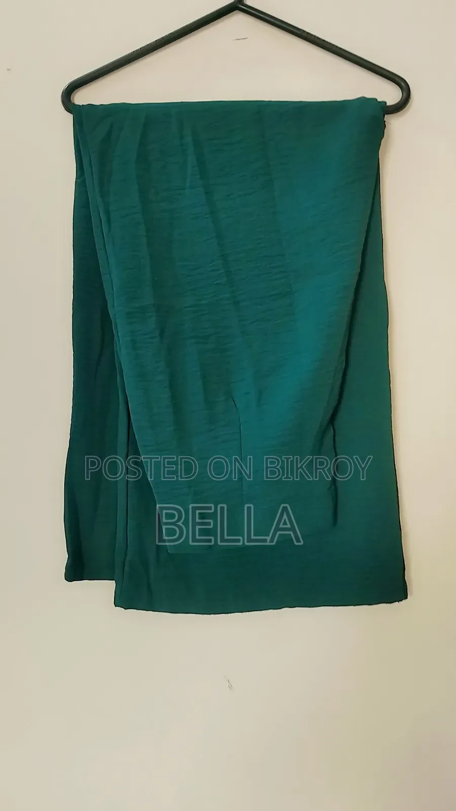 Exclusive Emerald Green Shrug Style 2-Piece Set With Handwork