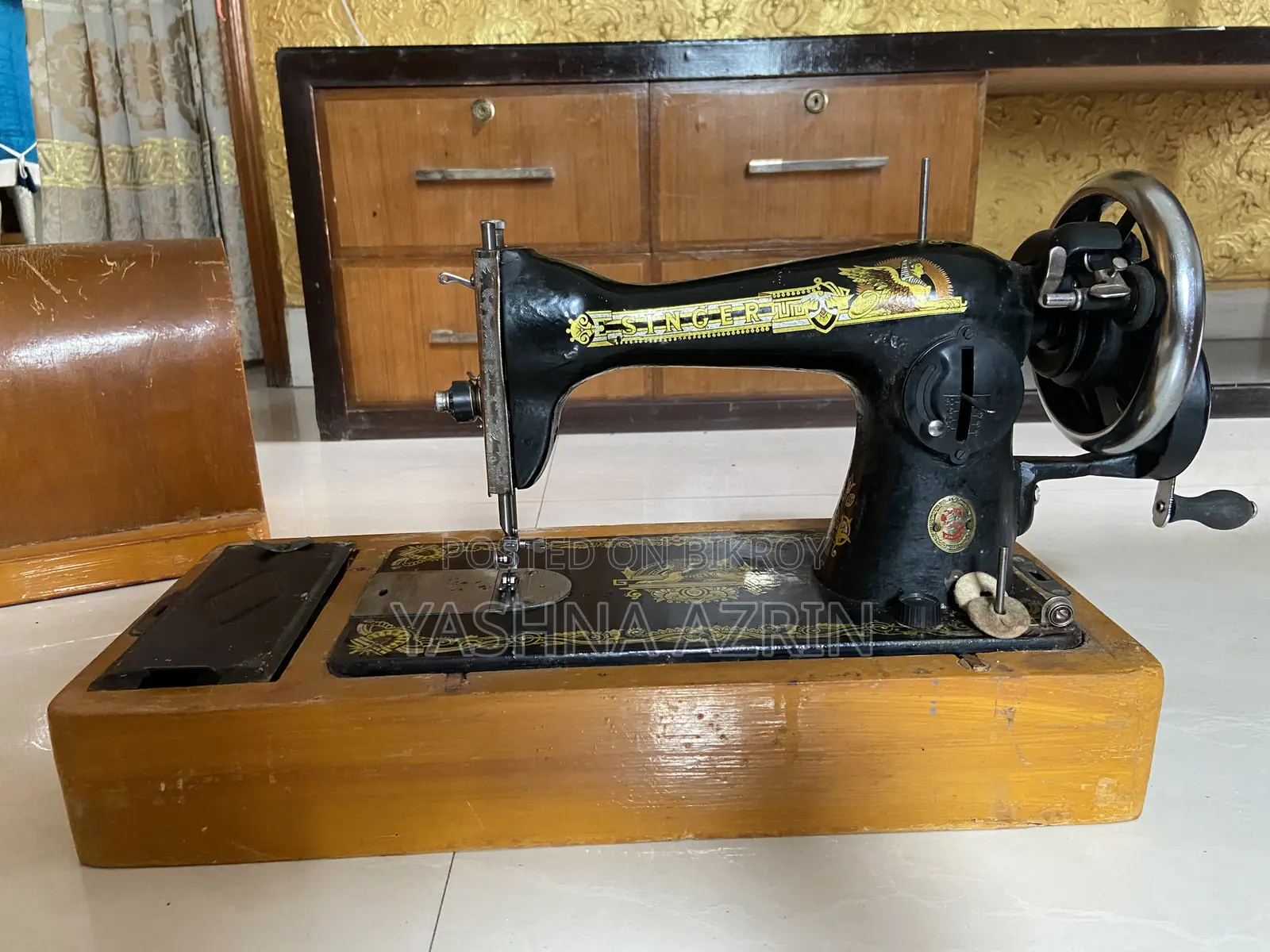 সিঙ্গার সেলাই মেশিন (ভিনটেজ) - ভালো অবস্থায়
