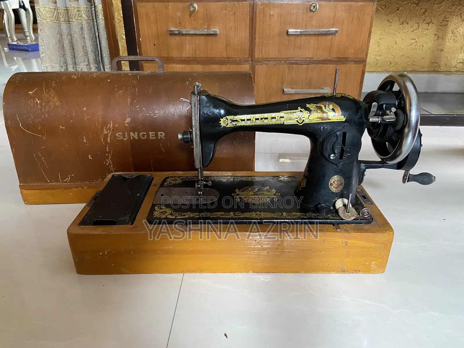 সিঙ্গার সেলাই মেশিন (ভিনটেজ) - ভালো অবস্থায়