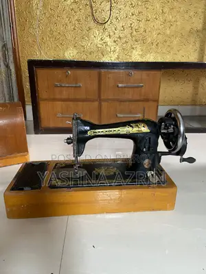 সিঙ্গার সেলাই মেশিন (ভিনটেজ) - ভালো অবস্থায়