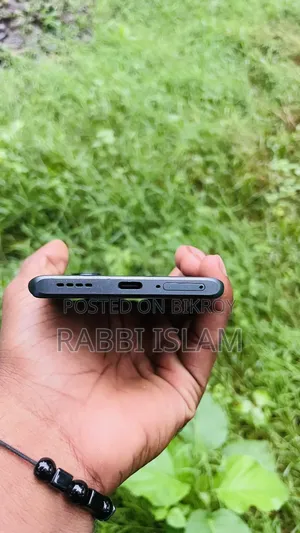 রিয়েলমি ১০ প্রো+ ১২৮ জিবি ব্ল্যাক