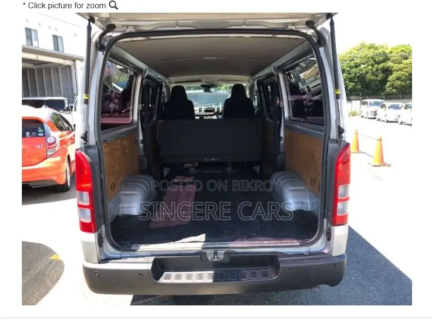 Toyota HiAce 2021 Silver