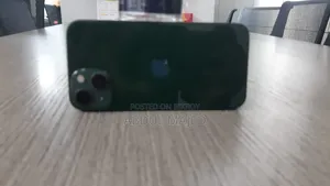 Apple iPhone 13 128 GB Green