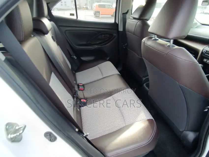 Toyota Yaris Cross 2021 Pearl