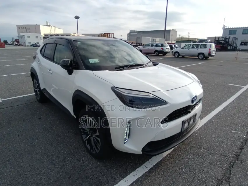 Toyota Yaris Cross 2021 Pearl
