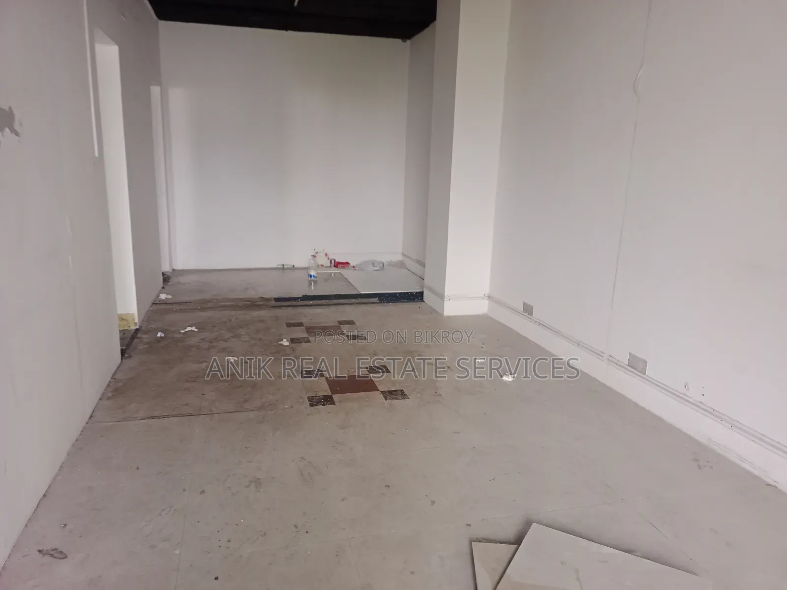 Commercial 2700 SFT Office Space Rent for Gulshan Avenue