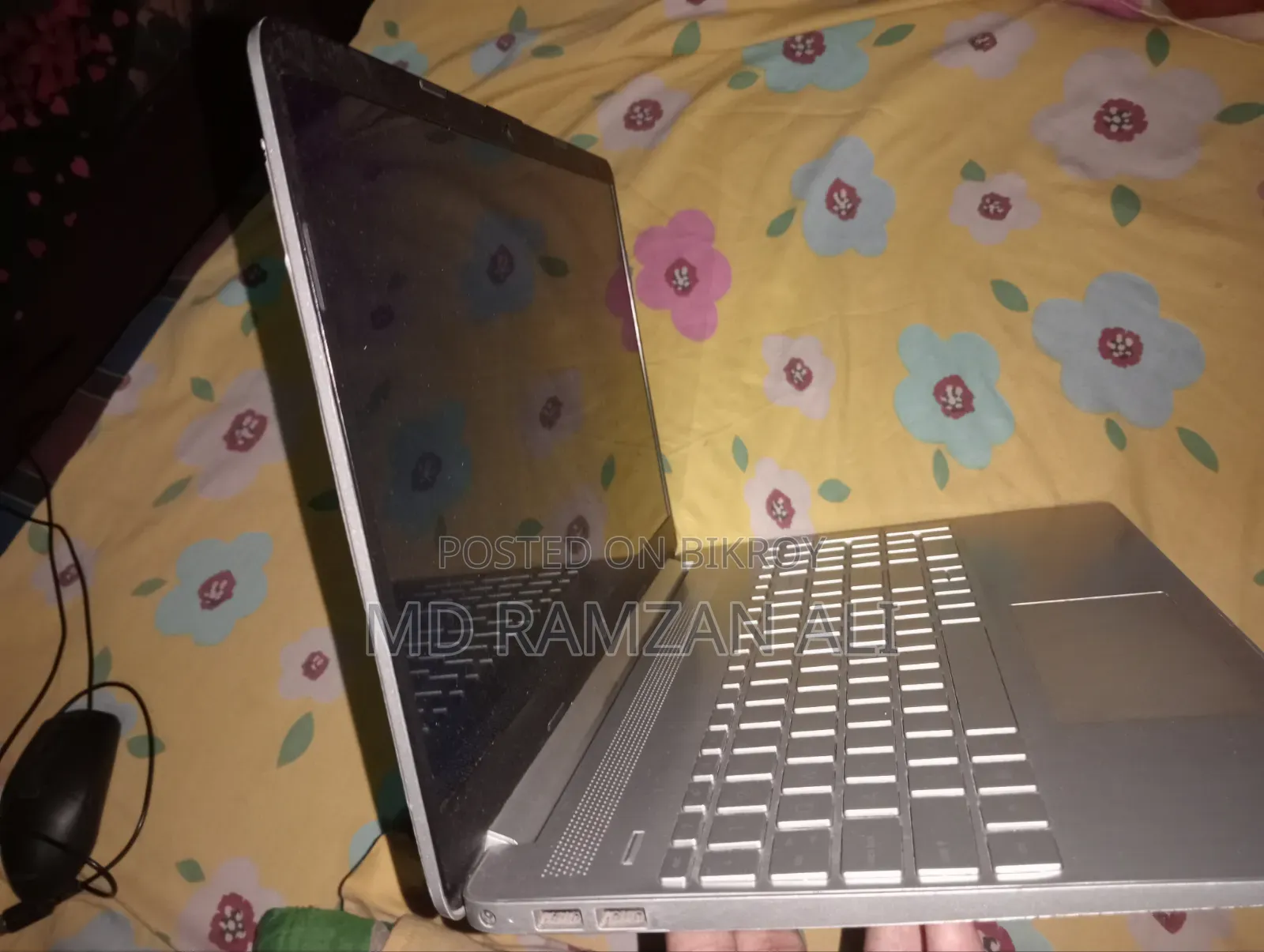 ল্যাপটপ এইচপি ১৫-ডিওয়াই১০৩২ডব্লিউএম ৮জিবি ইন্টেল কোর আই৩ এসএসডি ৫১২জিবি