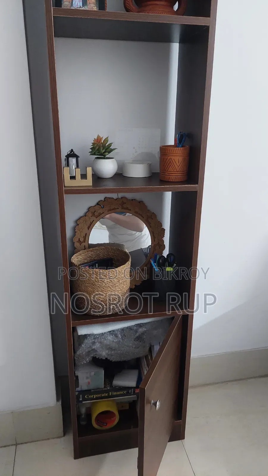 বুক সেল্ফ বিক্রয় হবে