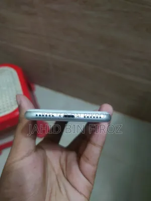 Apple iPhone 8 64 GB White