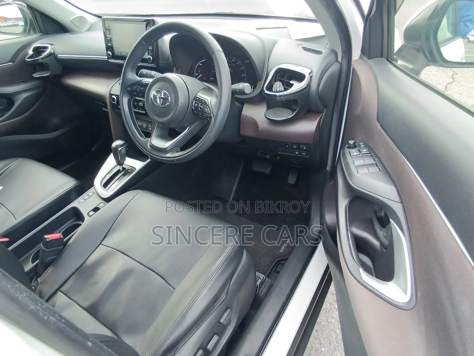Toyota Yaris Cross 2021 Pearl