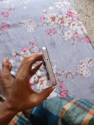 Realme 128 GB White