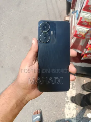 Realme 4 GB Black