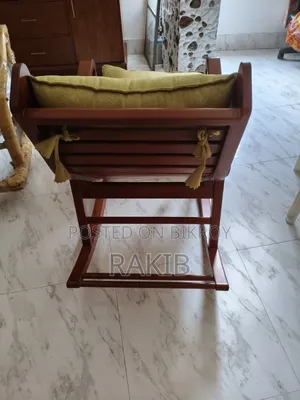 Otobi Rocking Chair New