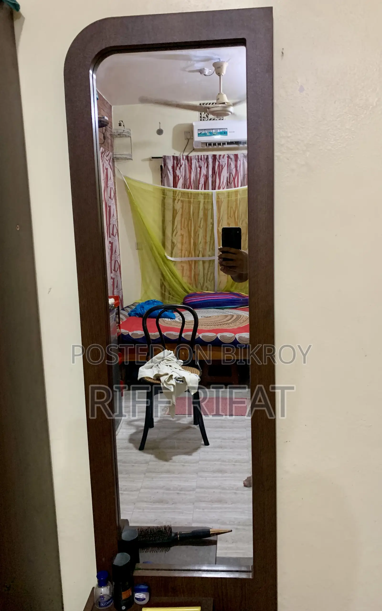 রিগ্যাল ড্রেসিং টেবিল
