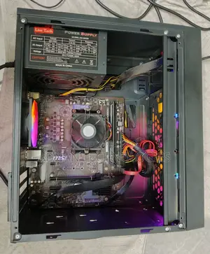 Desktop Computer 4GB AMD SSD 128GB