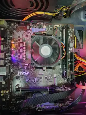 Desktop Computer 4GB AMD SSD 128GB