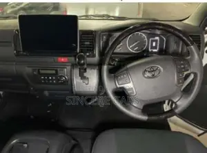 Toyota HiAce 2021 Pearl