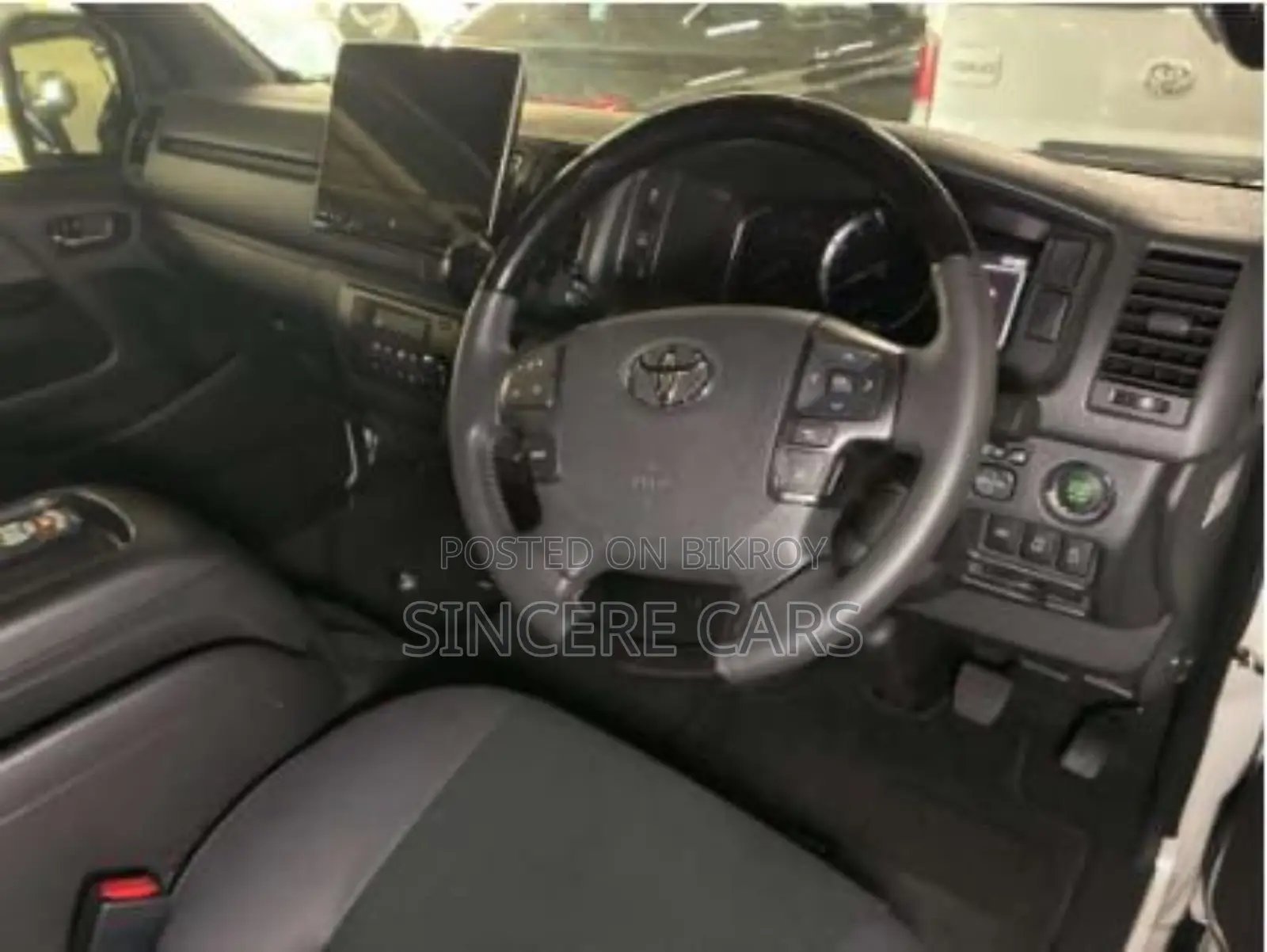 Toyota HiAce 2021 Pearl