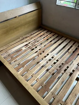 Semi Double Bed With Mattress