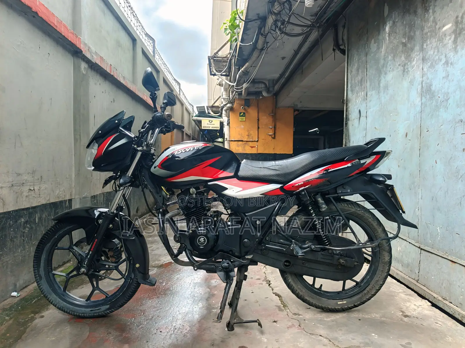 Bajaj Discover 110 2021 Black