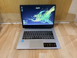 Laptop Acer 4GB Intel SSD 500GB