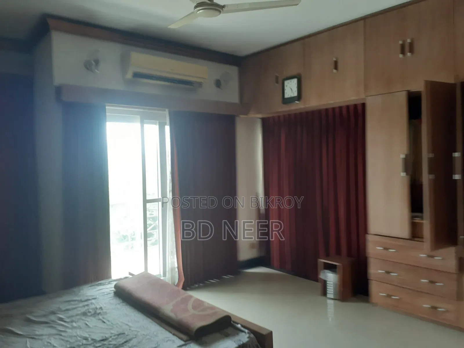 গুলশানে ভাড়ার জন্য আসবাবপত্রসহ ৪ বেডরুমের অ্যাপার্টমেন্ট