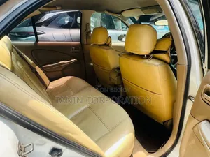 Nissan Sunny 2010 White